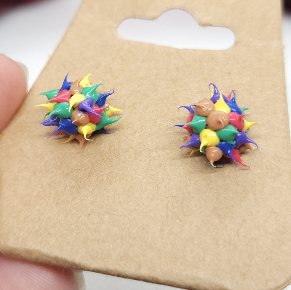 Colorful Spikey Resin Stud Earrings - Picture 5 of 6